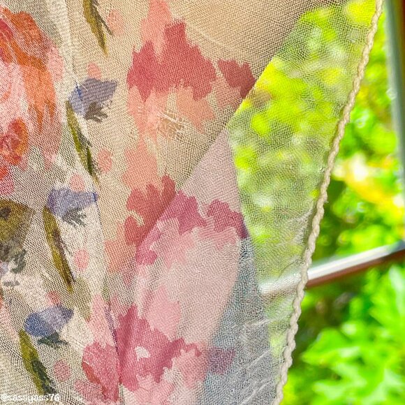 ▪️VTG▪️EXPRESS▪️1990's Sheer Crepe Watercolor Floral Scarf - Picture 4 of 5